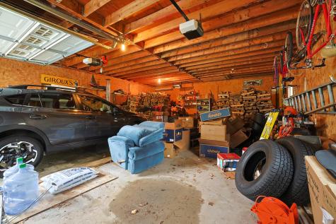 927 Pleasant Street Blue Hill ME 04614