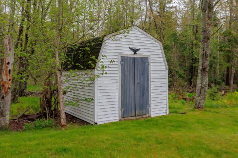 927 Pleasant Street Blue Hill ME 04614