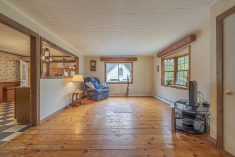 927 Pleasant Street Blue Hill ME 04614