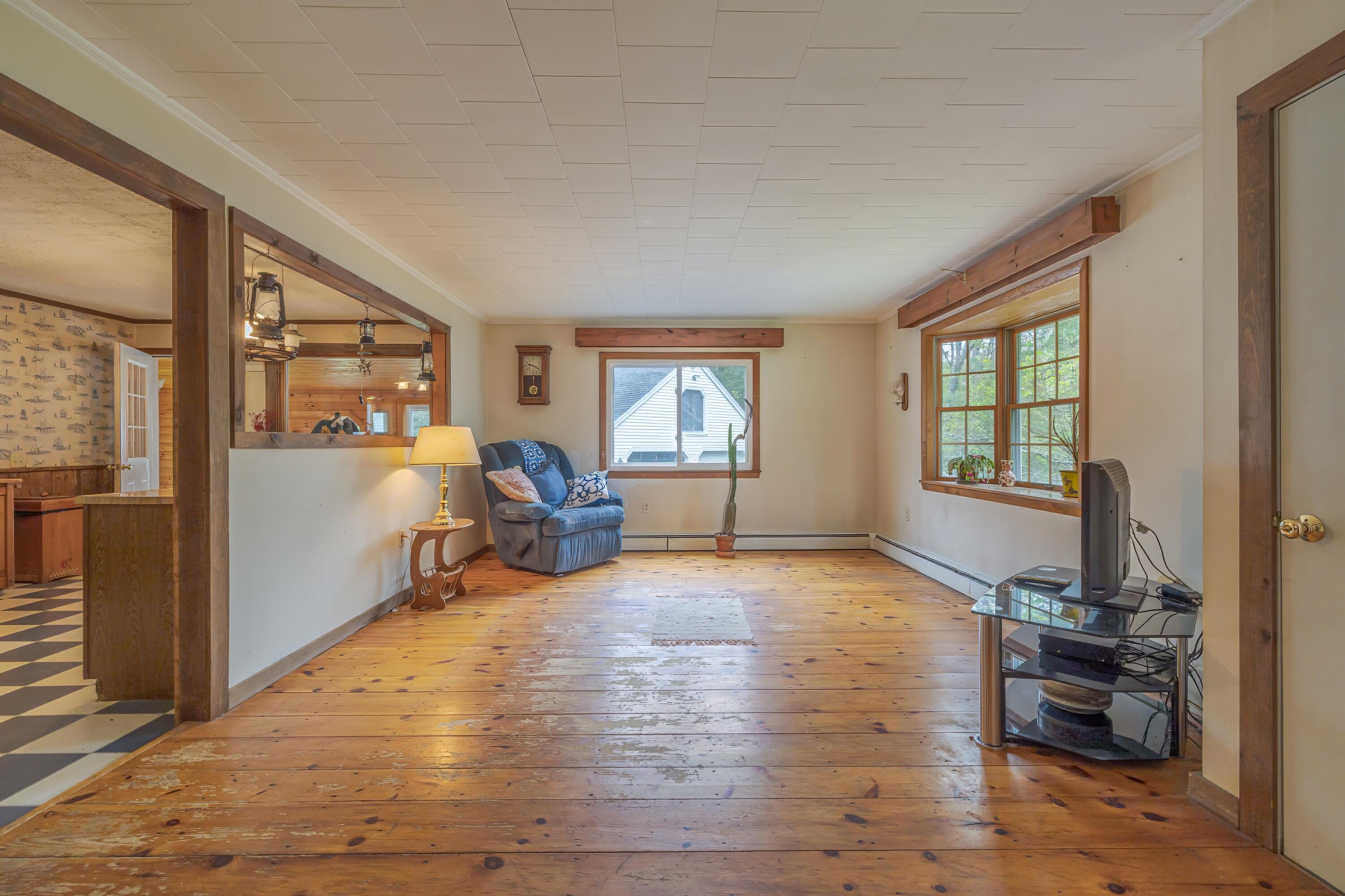 927 Pleasant Street Blue Hill ME 04614