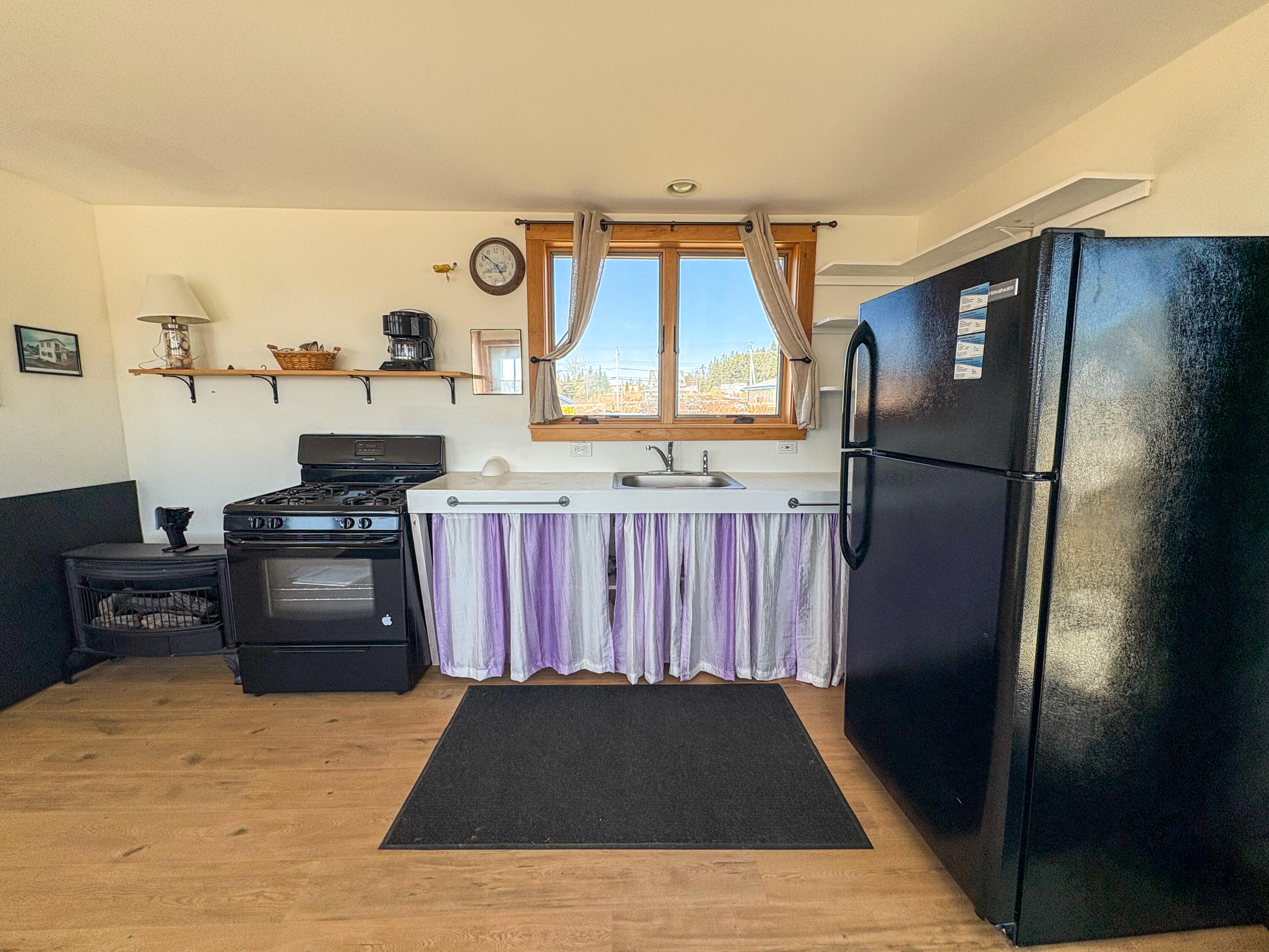 10 Wharf Street Jonesport ME 04649