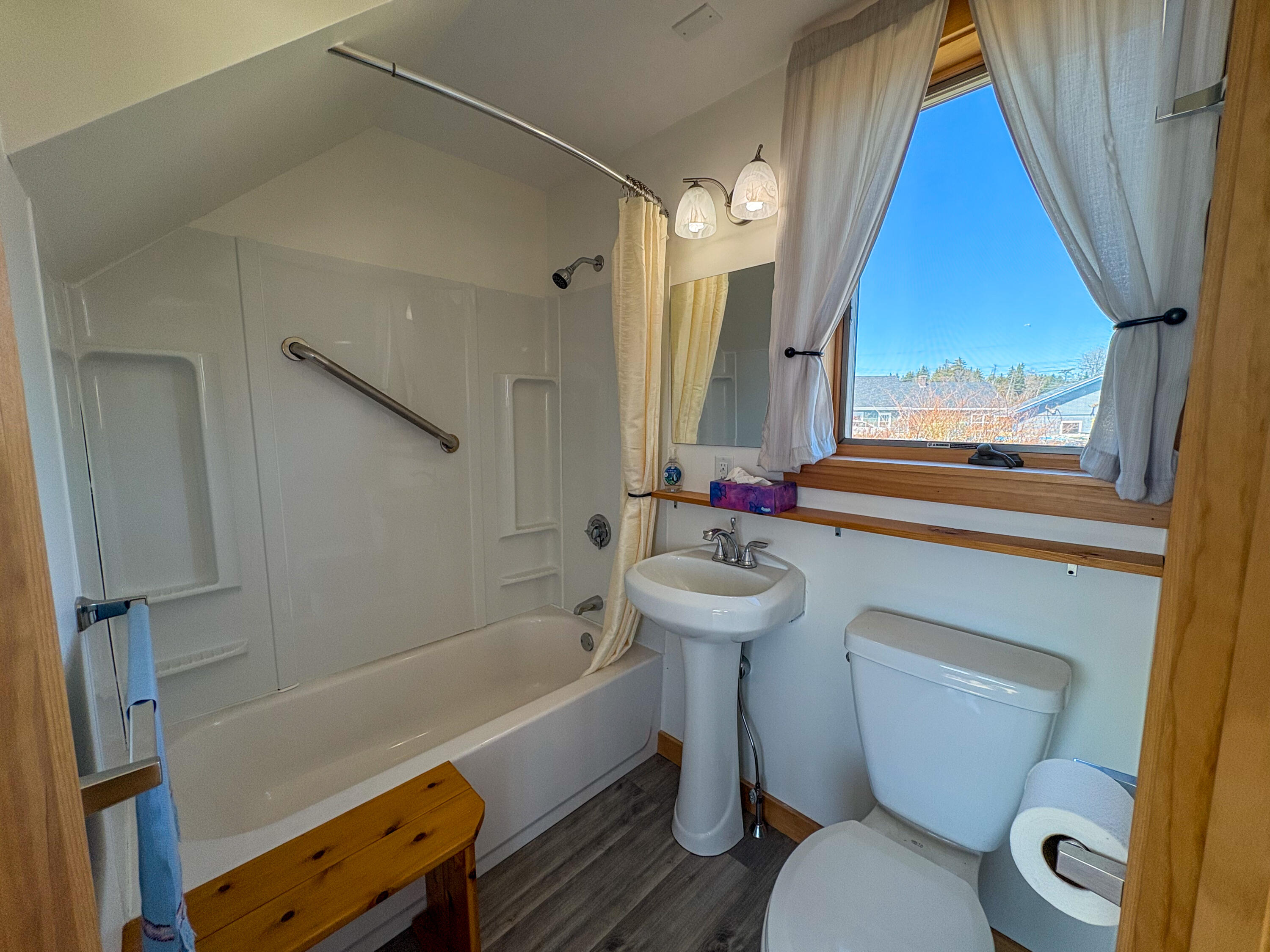 10 Wharf Street Jonesport ME 04649