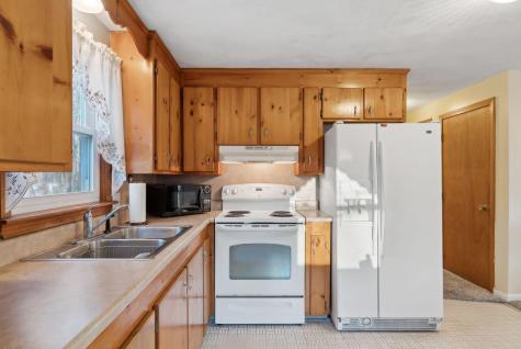 65 Summer Street Yarmouth ME 04096