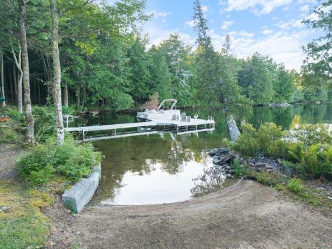 480 Point Drive Mount Vernon ME 04352