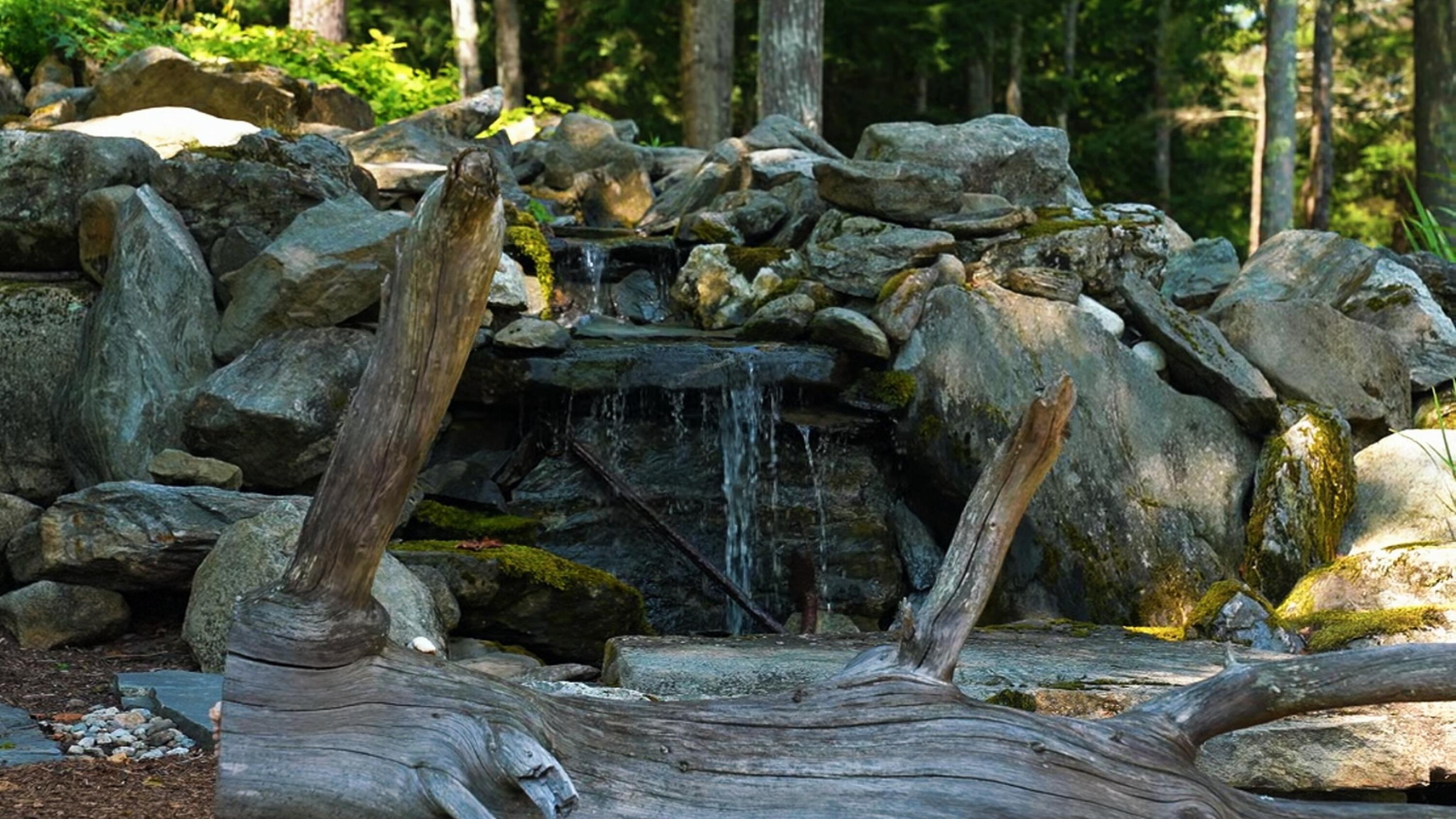 480 Point Drive Mount Vernon ME 04352