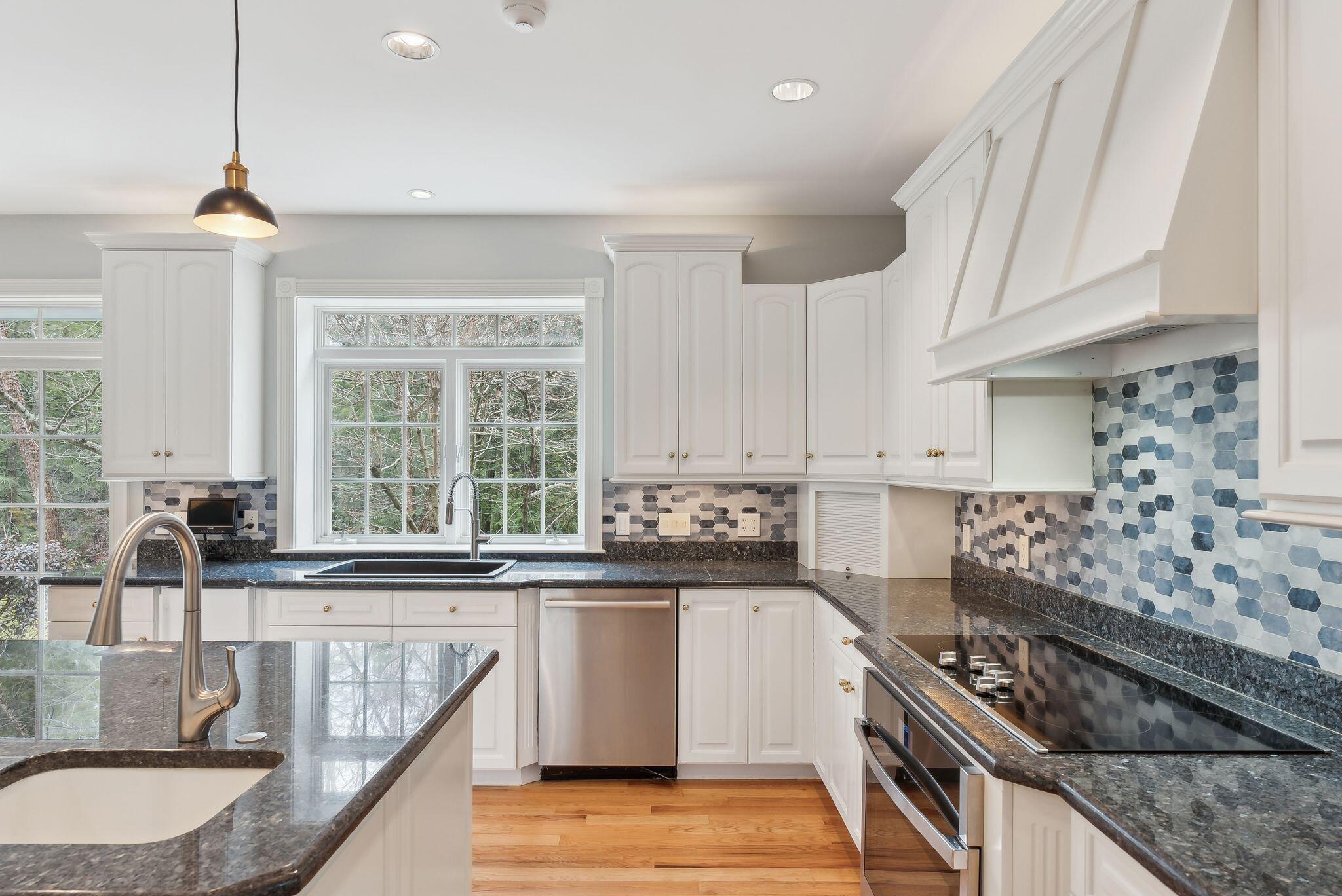 13 Streamwood Lane Falmouth ME 04105