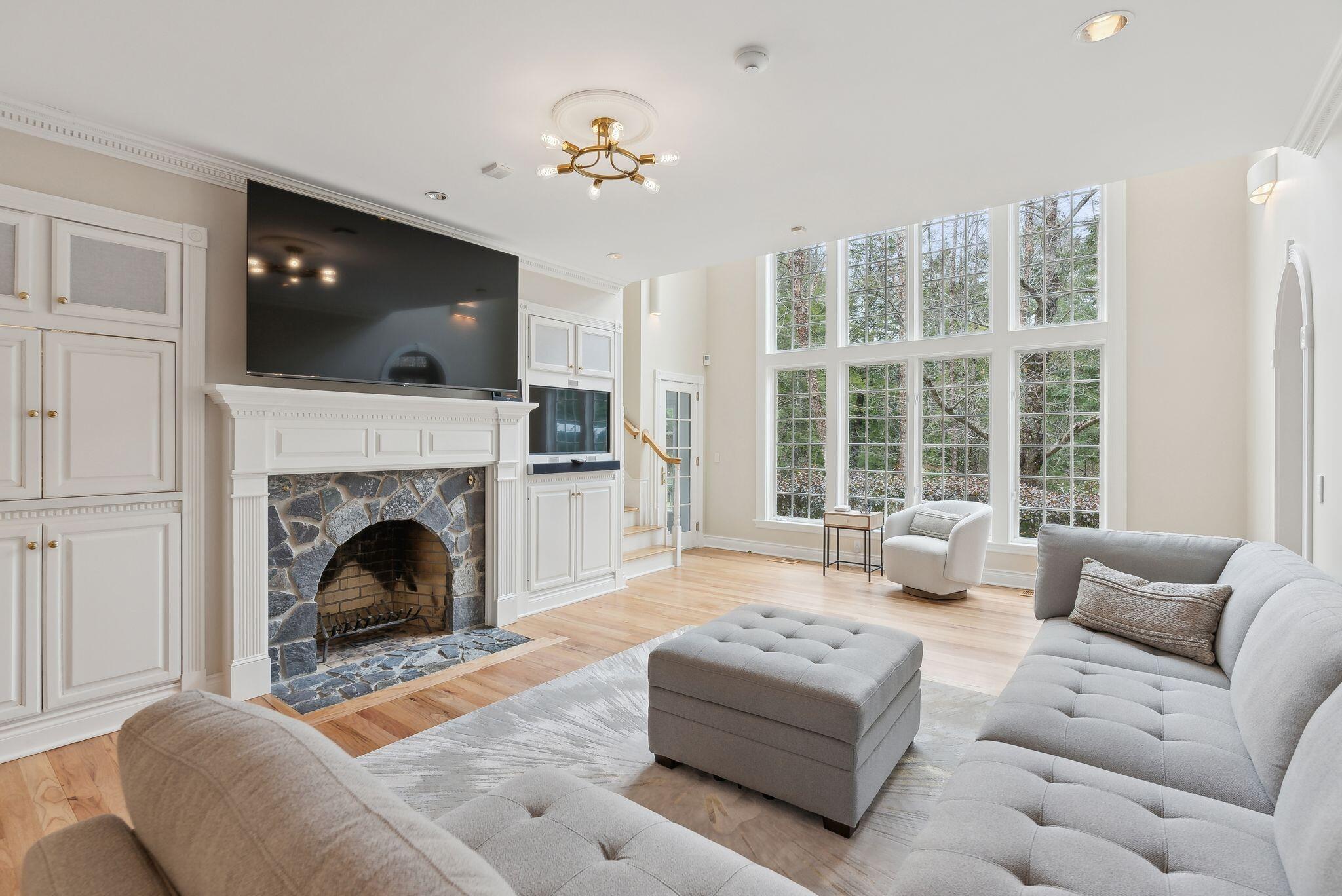 13 Streamwood Lane Falmouth ME 04105