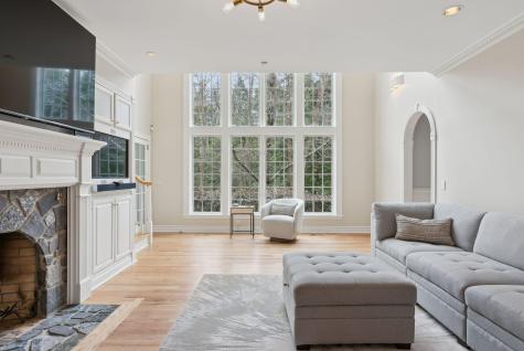 13 Streamwood Lane Falmouth ME 04105