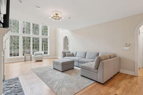 13 Streamwood Lane Falmouth ME 04105