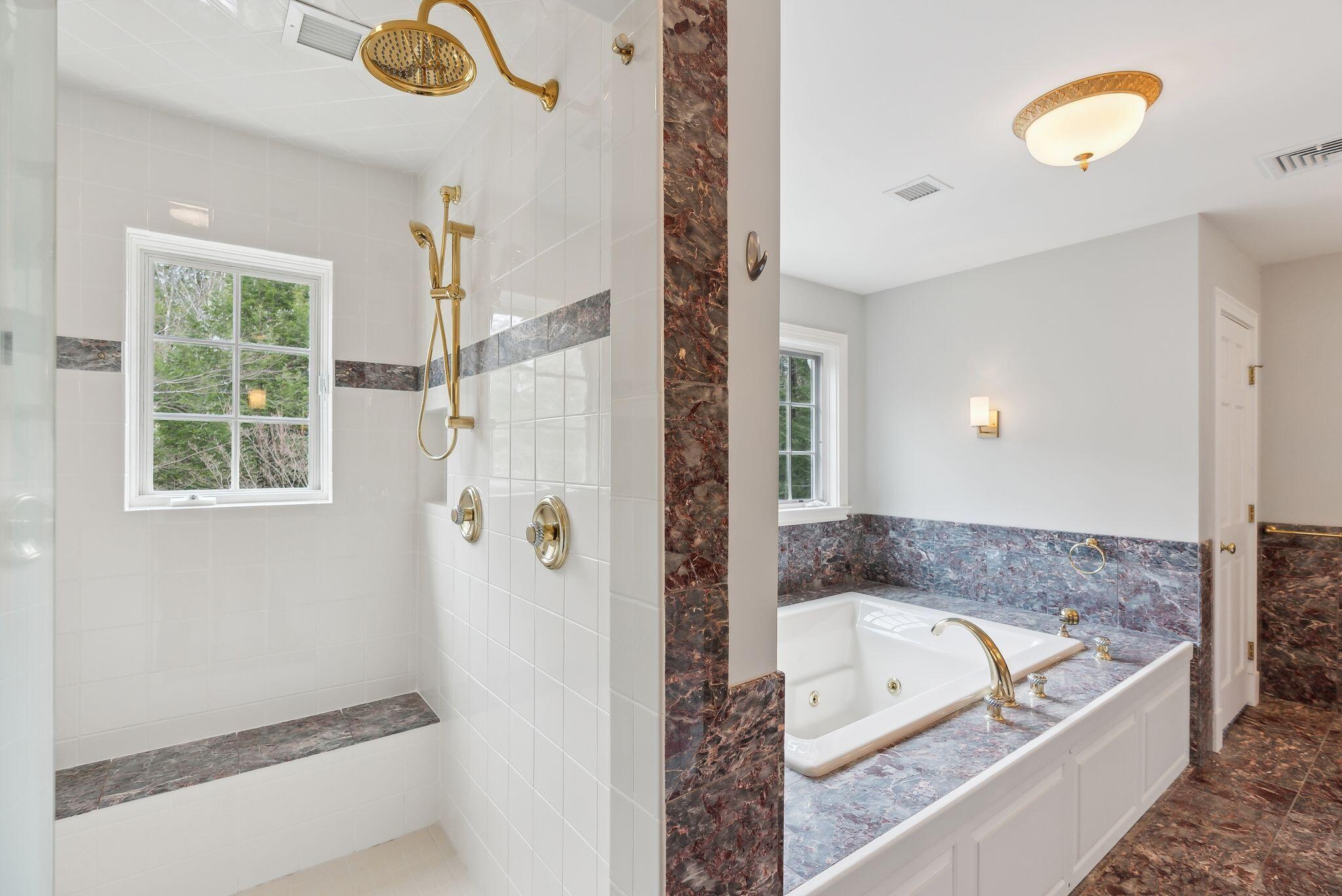 13 Streamwood Lane Falmouth ME 04105