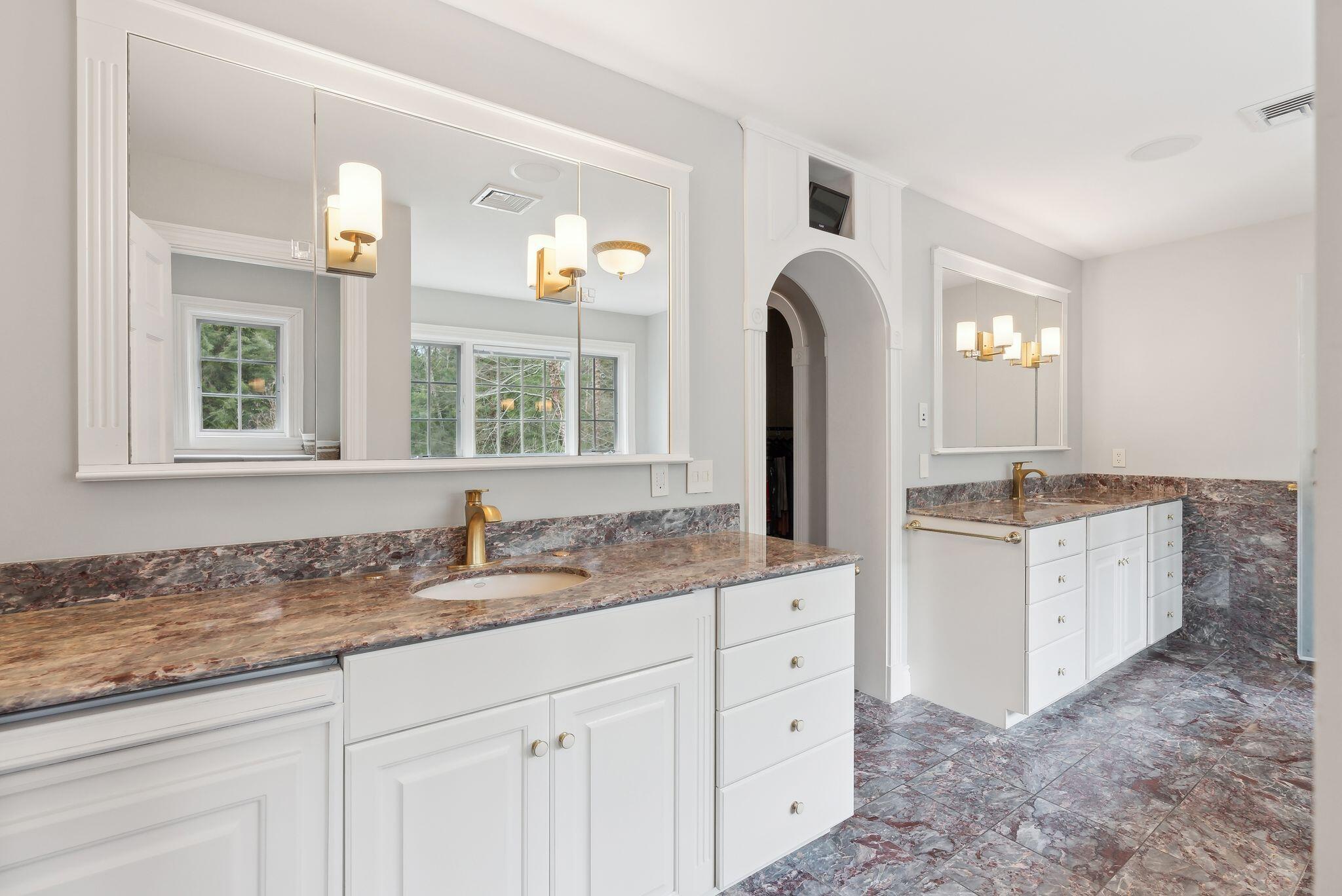 13 Streamwood Lane Falmouth ME 04105