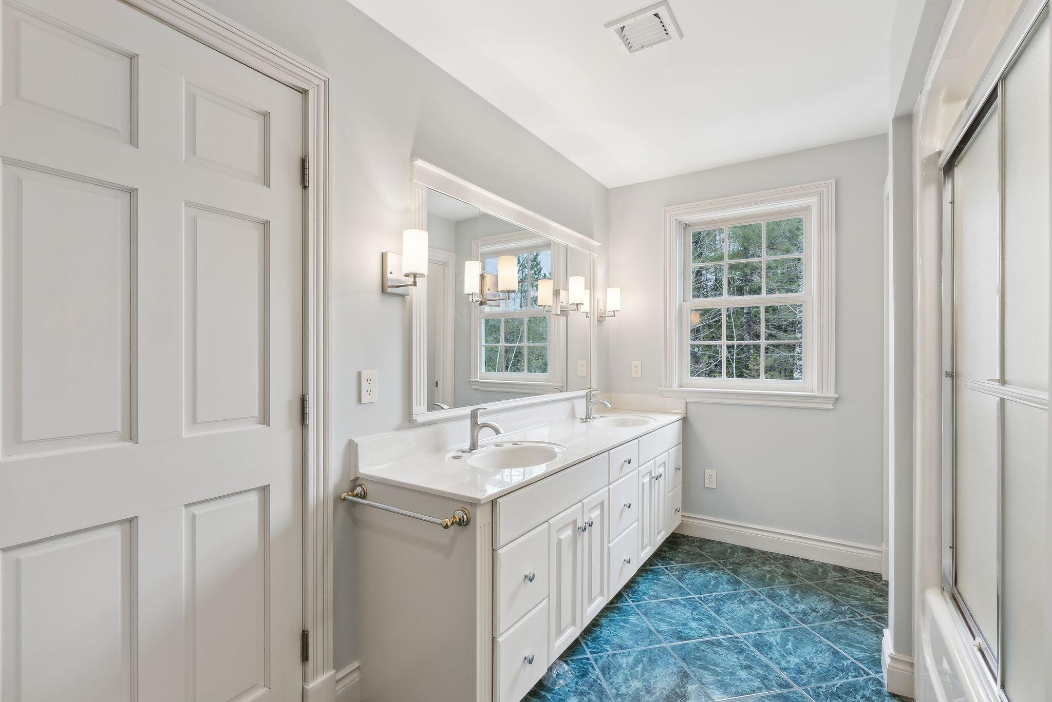 13 Streamwood Lane Falmouth ME 04105