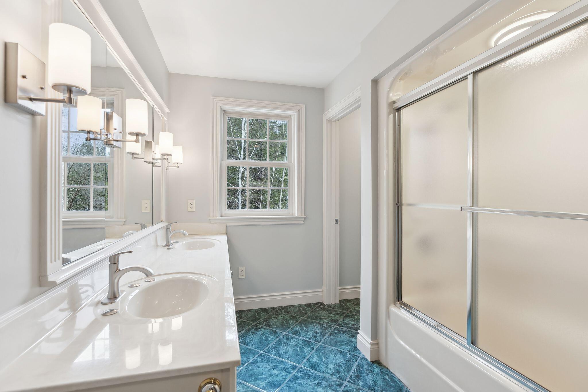 13 Streamwood Lane Falmouth ME 04105