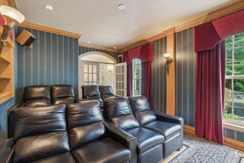 13 Streamwood Lane Falmouth ME 04105