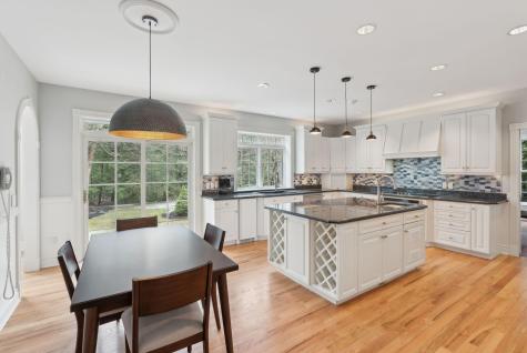 13 Streamwood Lane Falmouth ME 04105