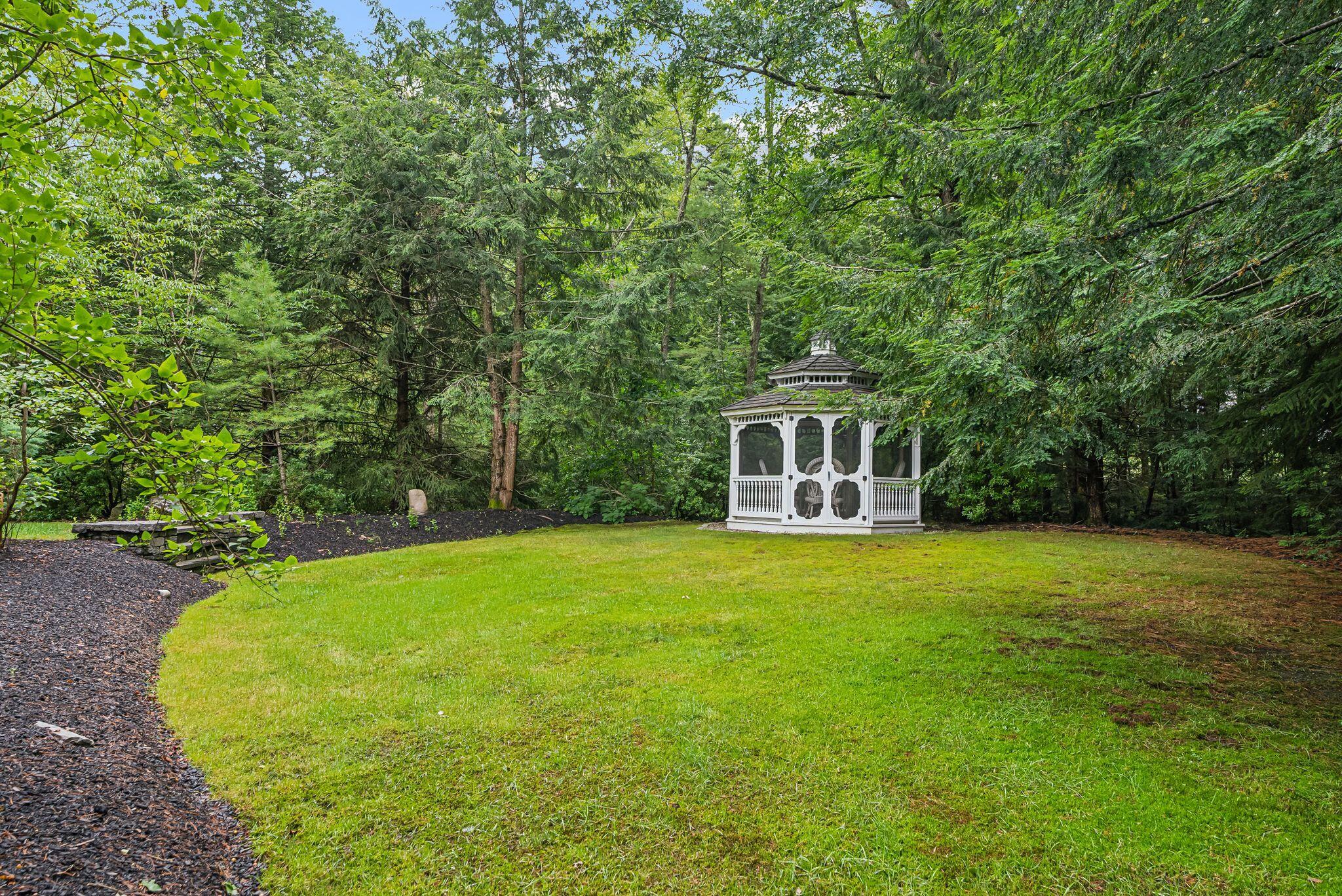 13 Streamwood Lane Falmouth ME 04105