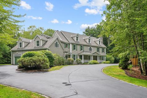 13 Streamwood Lane Falmouth ME 04105