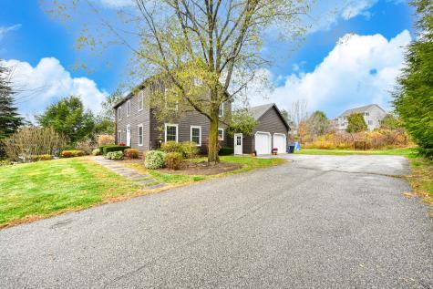 14 Briarcliff Knoll Auburn ME 04210