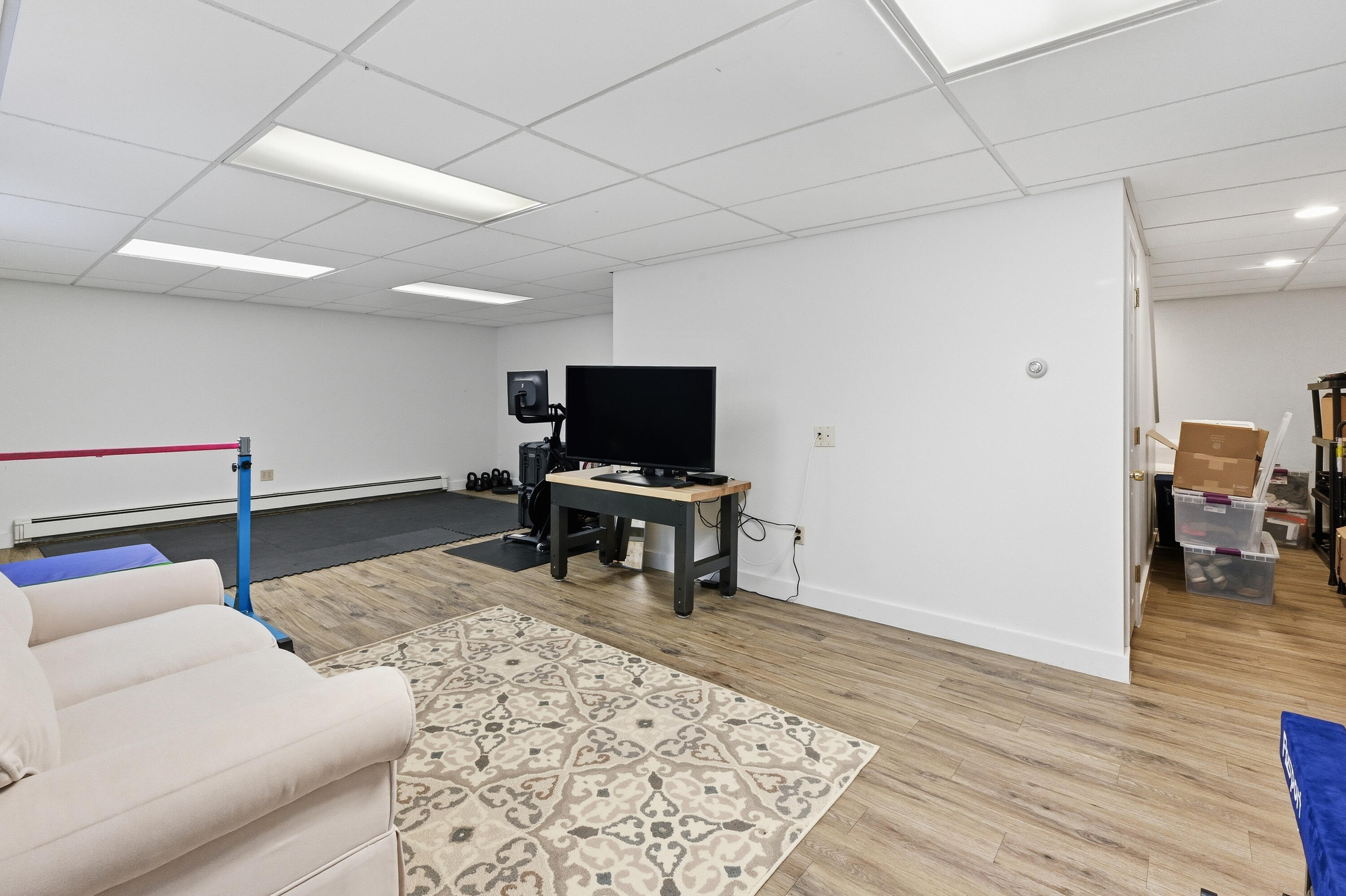 14 Briarcliff Knoll Auburn ME 04210