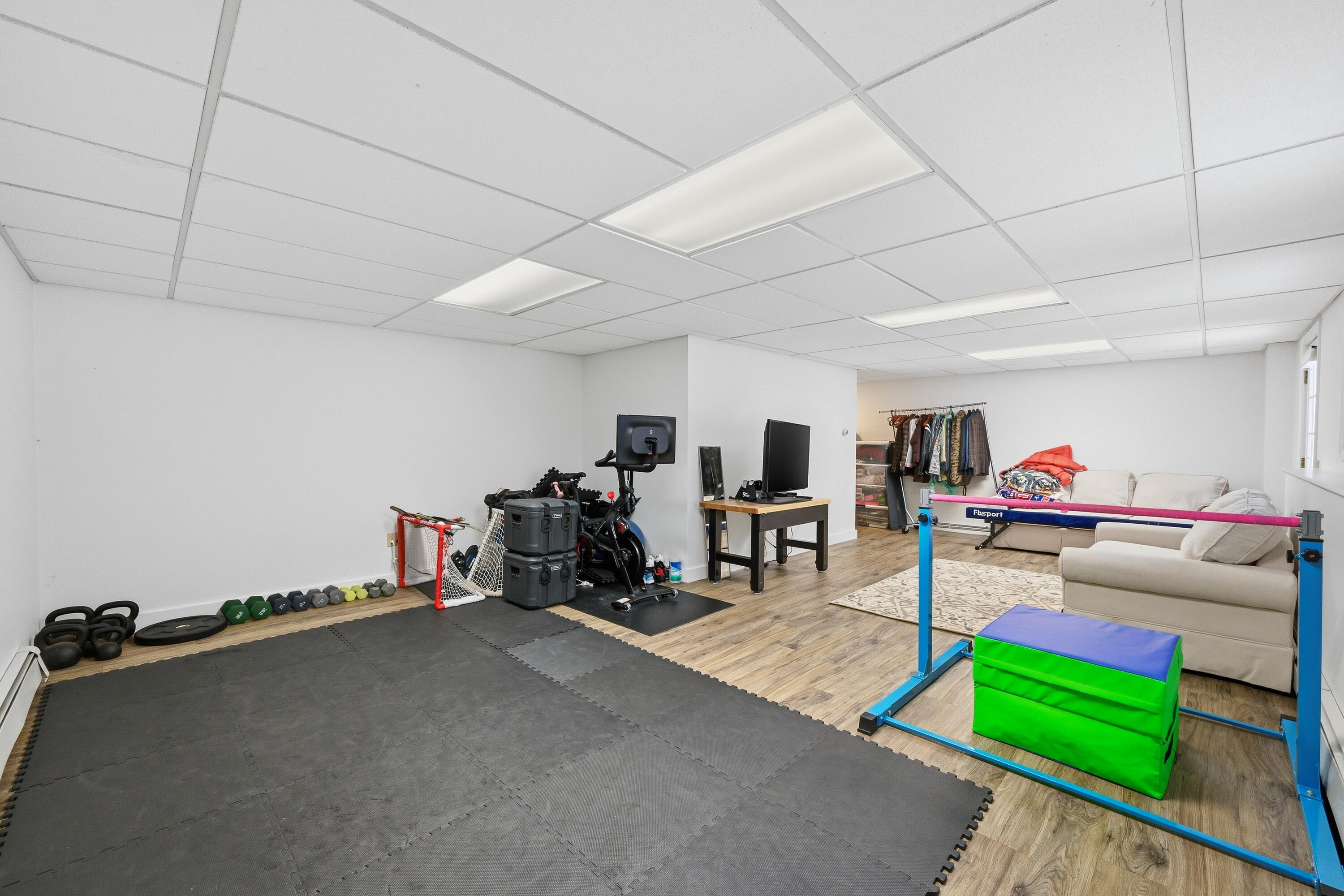 14 Briarcliff Knoll Auburn ME 04210