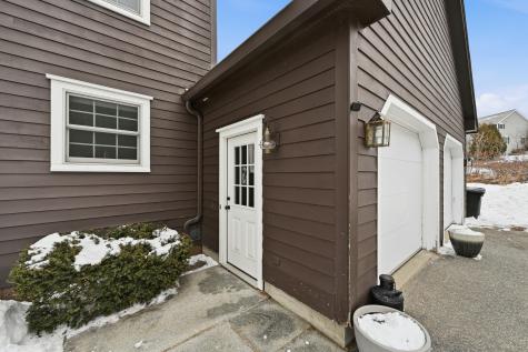 14 Briarcliff Knoll Auburn ME 04210