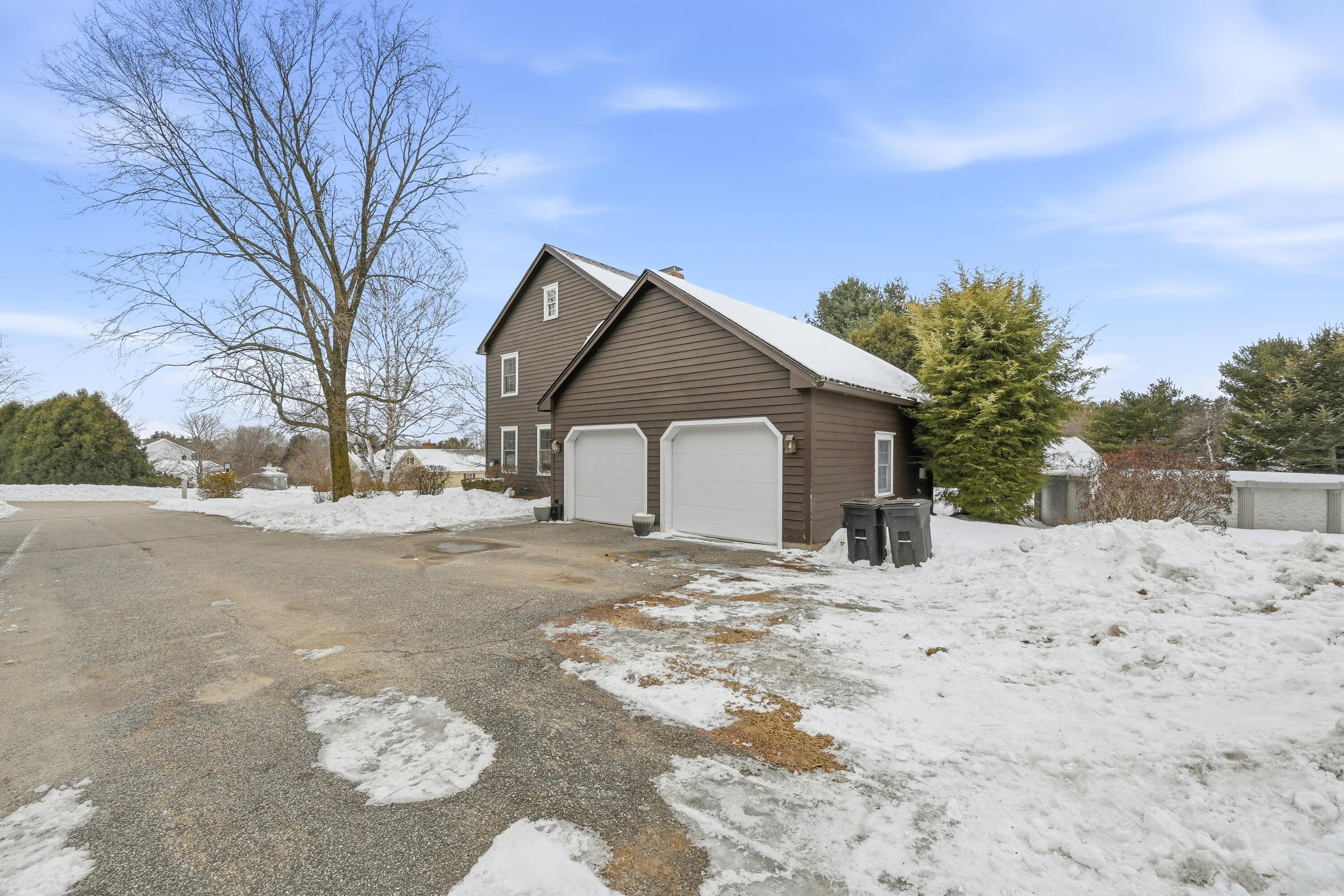 14 Briarcliff Knoll Auburn ME 04210