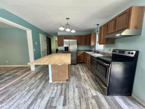 1242 Canaan Road Skowhegan ME 04976