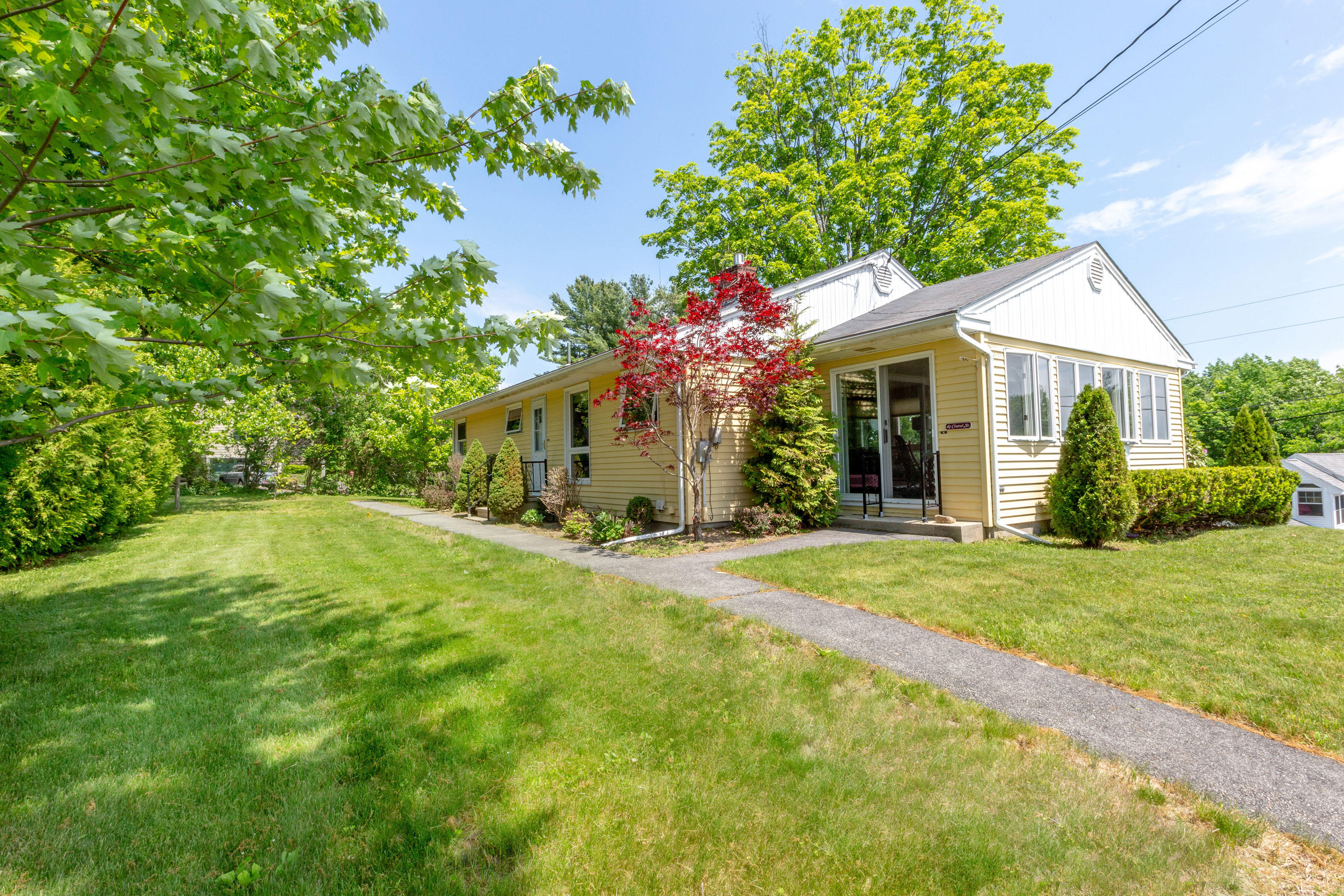 67 Central Street Hallowell Maine Real Estate Listing MLS 1455226