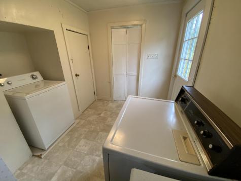 38 Rose Terrace Auburn ME 04210