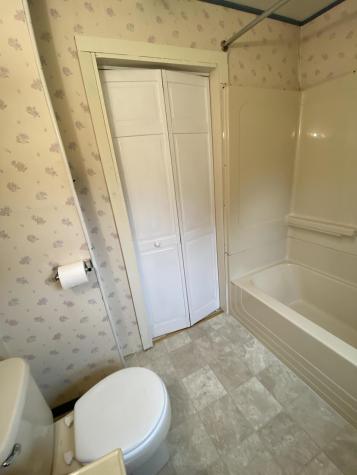38 Rose Terrace Auburn ME 04210