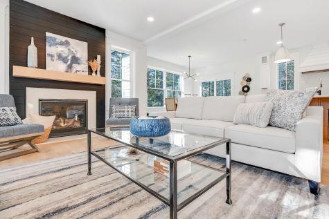 33 Rose Drive Cumberland ME 04021