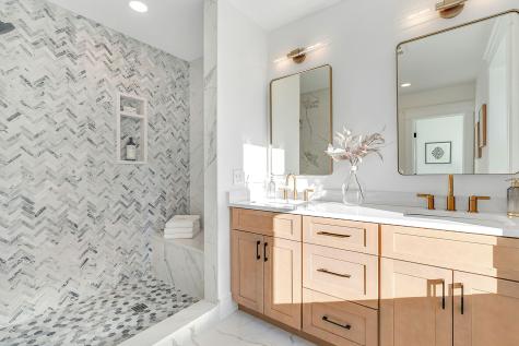 33 Rose Drive Cumberland ME 04021