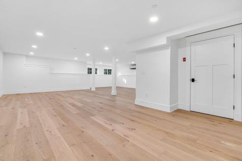 33 Rose Drive Cumberland ME 04021