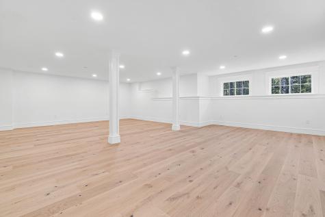 33 Rose Drive Cumberland ME 04021