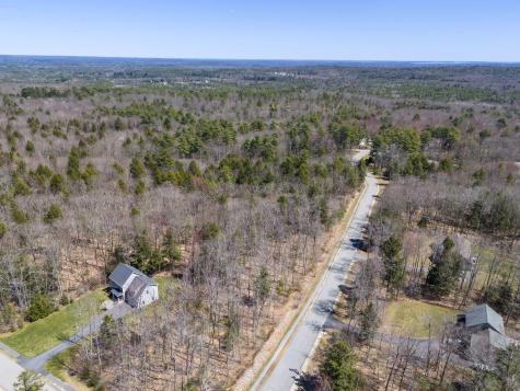 33 Rose Drive Cumberland ME 04021