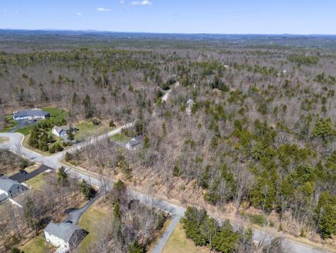 33 Rose Drive Cumberland ME 04021