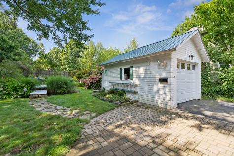 98 Lake Street Auburn ME 04210