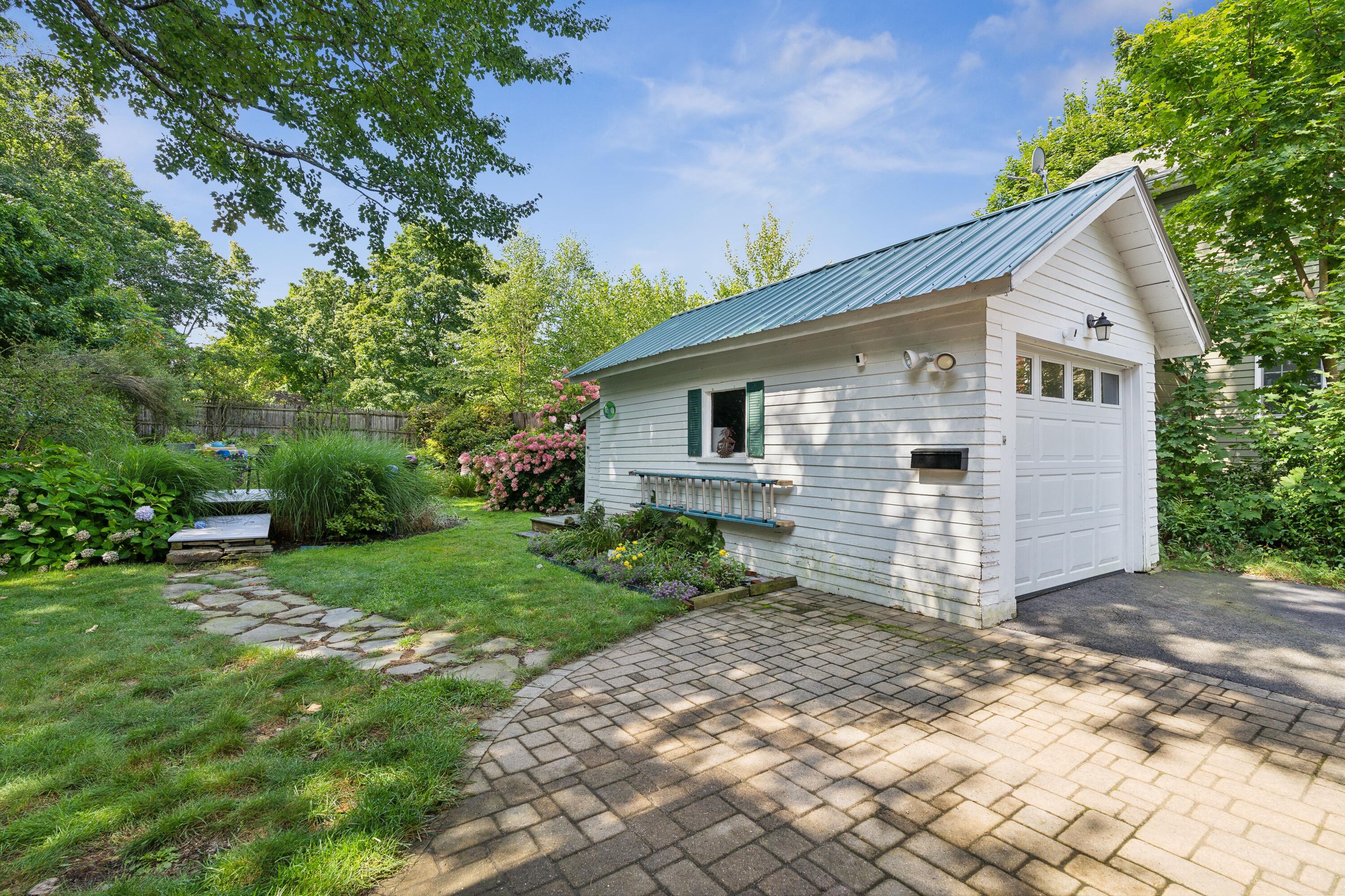 98 Lake Street Auburn ME 04210