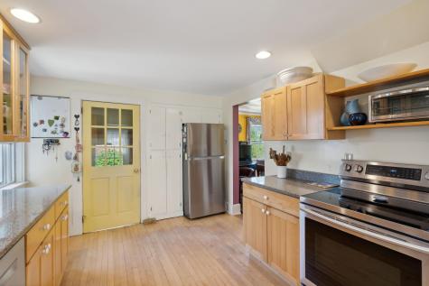 98 Lake Street Auburn ME 04210