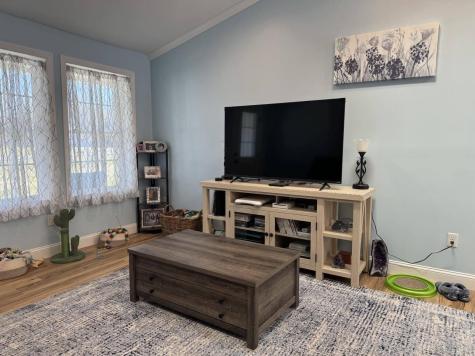 35 Magnolia Hill Road Bangor ME 04401