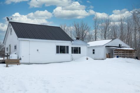 240 Darrington Road Hartford ME 04220