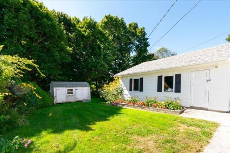 7 Everett Avenue Owls Head ME 04854