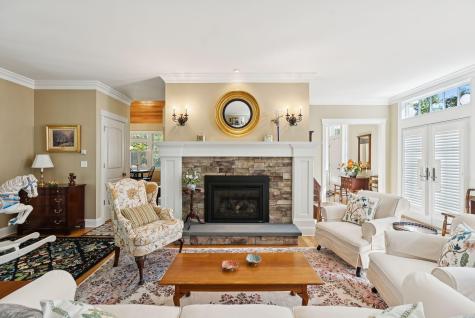 5 Surrey Lane Kennebunk ME 04043