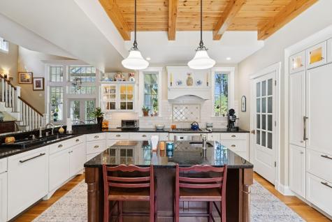 5 Surrey Lane Kennebunk ME 04043