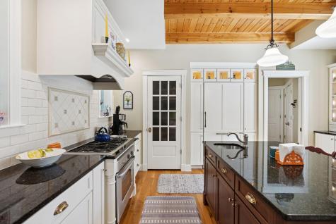 5 Surrey Lane Kennebunk ME 04043