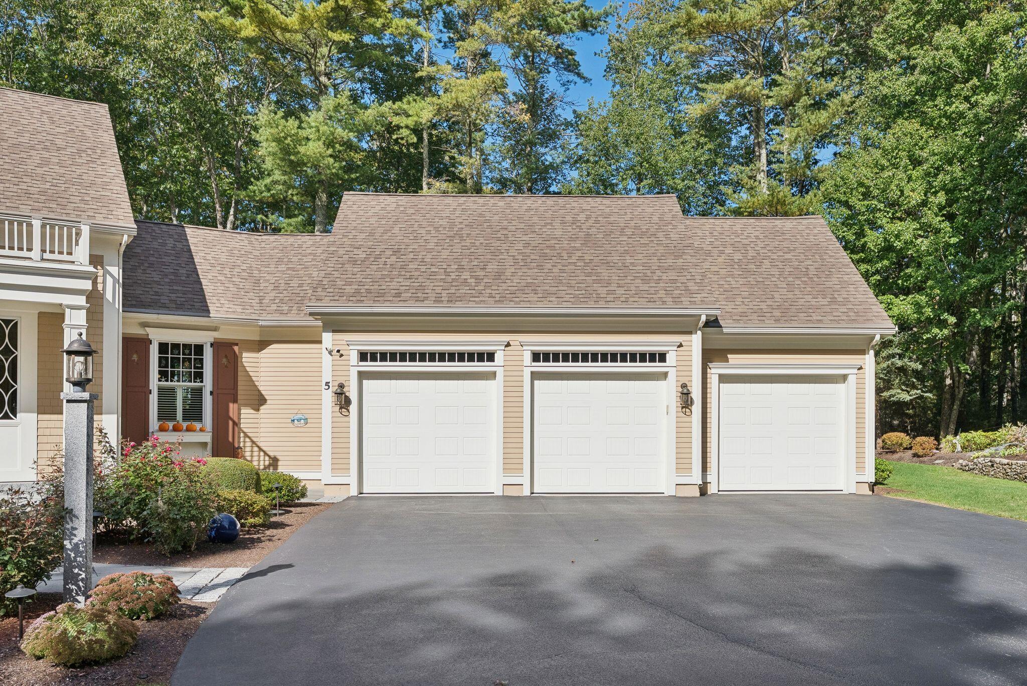 5 Surrey Lane Kennebunk ME 04043