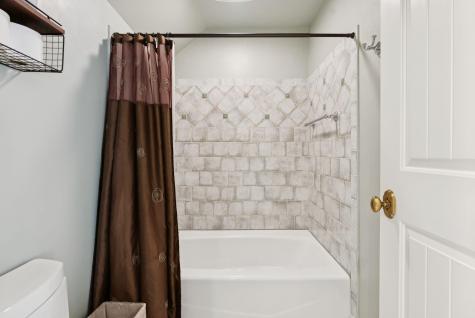 5 Surrey Lane Kennebunk ME 04043