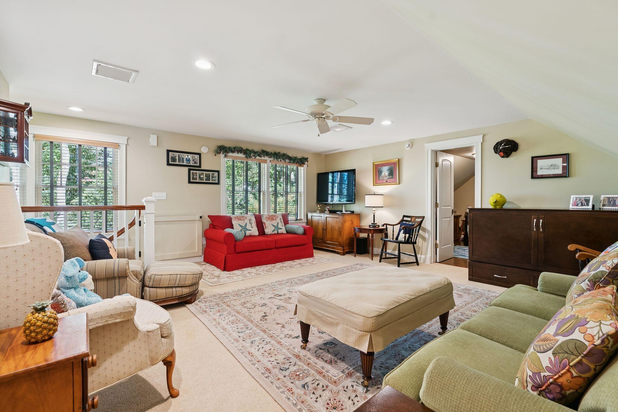 5 Surrey Lane Kennebunk ME 04043