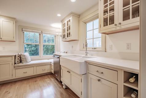 17 Phillips Road Falmouth ME 04105