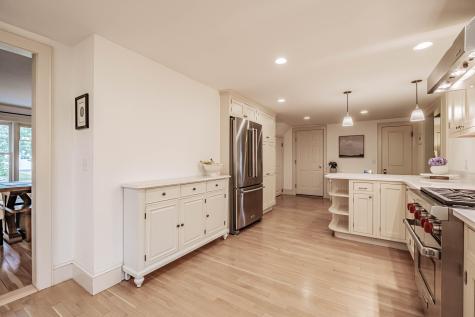 17 Phillips Road Falmouth ME 04105